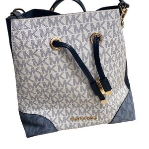 Michael Kors Mercer Gallery Convertible Bucket Bag